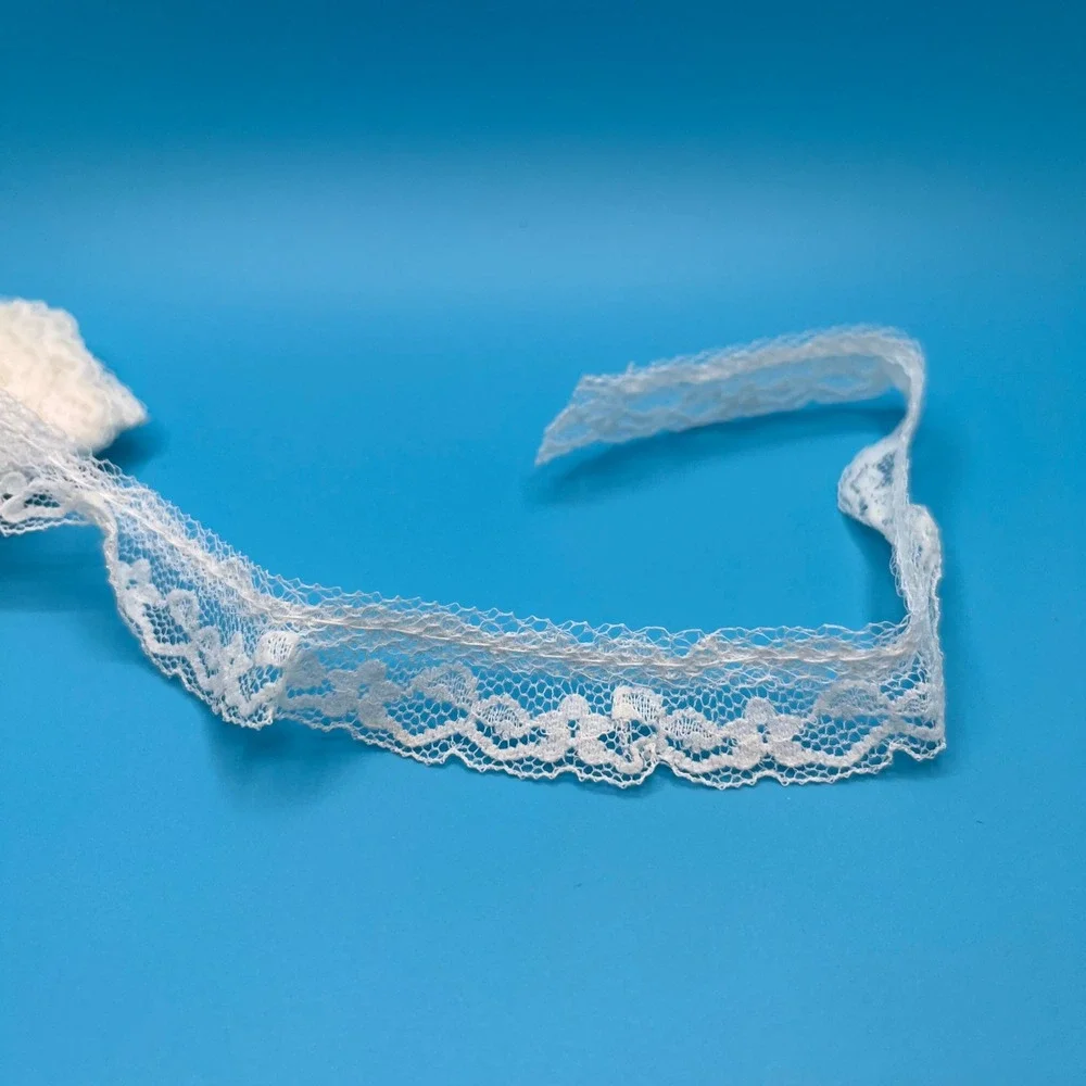 White Floral Scalloped Lace Trim 3/4 Inch Wide‎ x 2.5 Yards Sewing Craft Notion